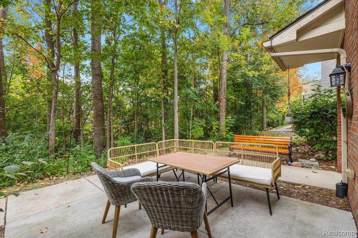 Shelby Twp, MI 48316,7820 Marie DR