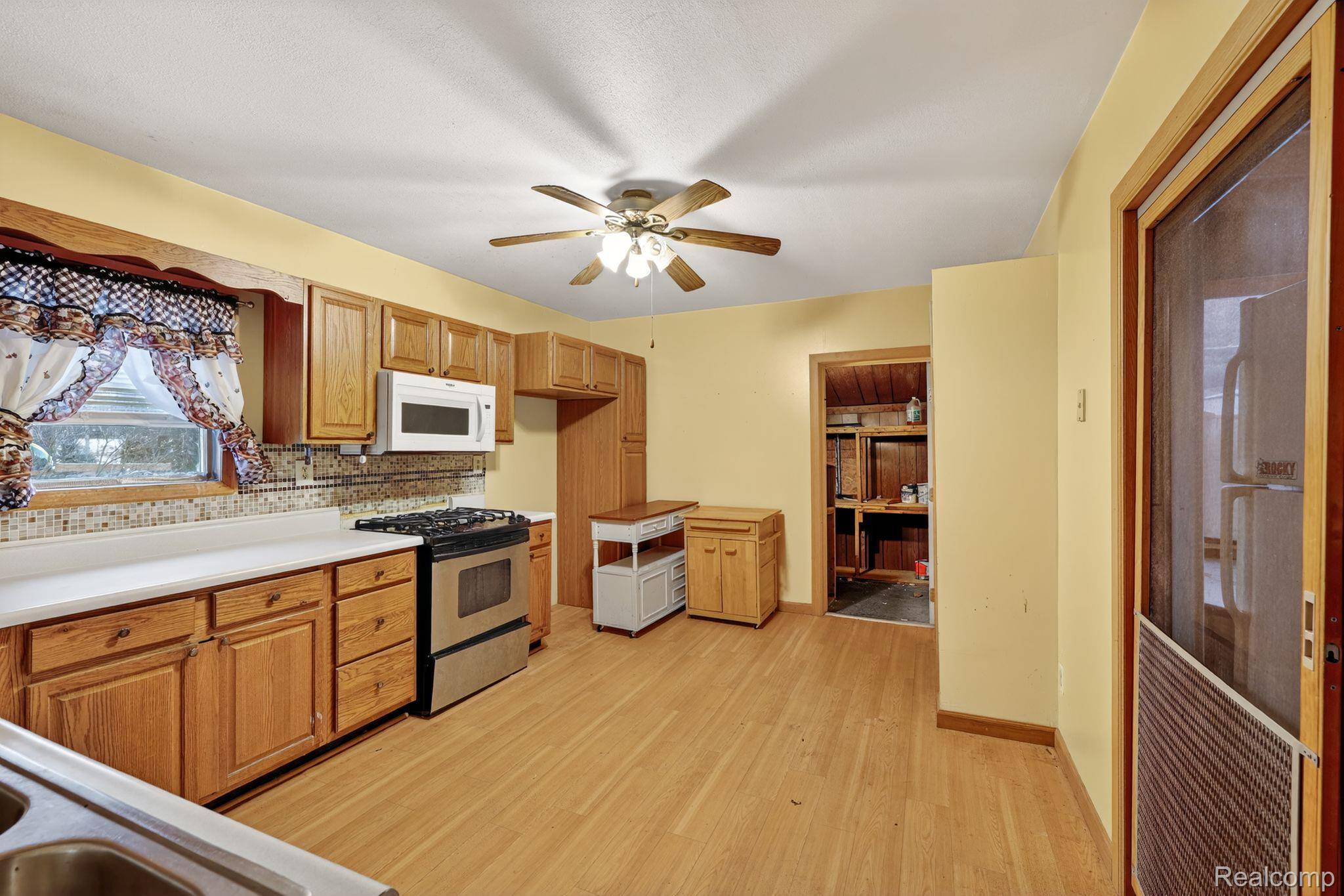 Mayville, MI 48744,5888 Fulton ST