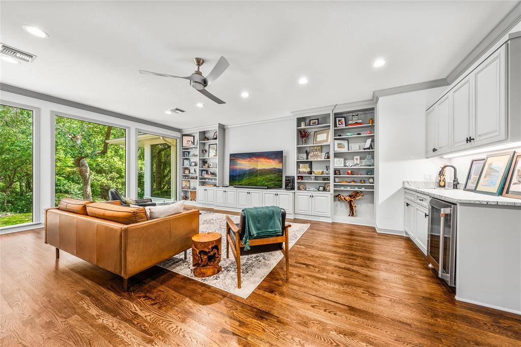 Waco, TX 76710,2825 Lake Air Drive