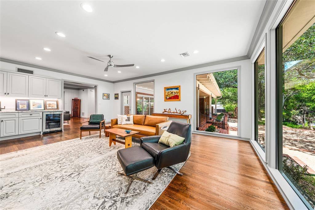 Waco, TX 76710,2825 Lake Air Drive