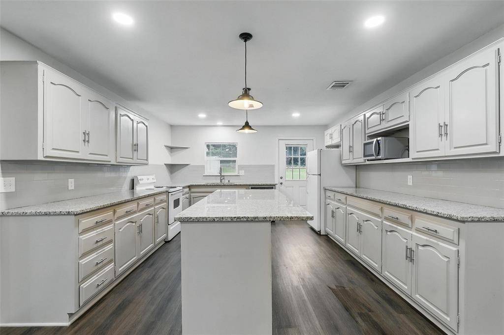 Fort Worth, TX 76108,9337 Heron Drive