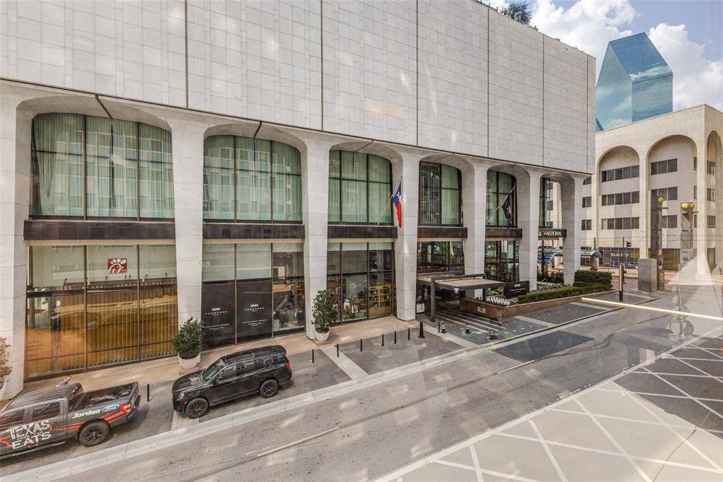 Dallas, TX 75201,1505 Elm Street #204