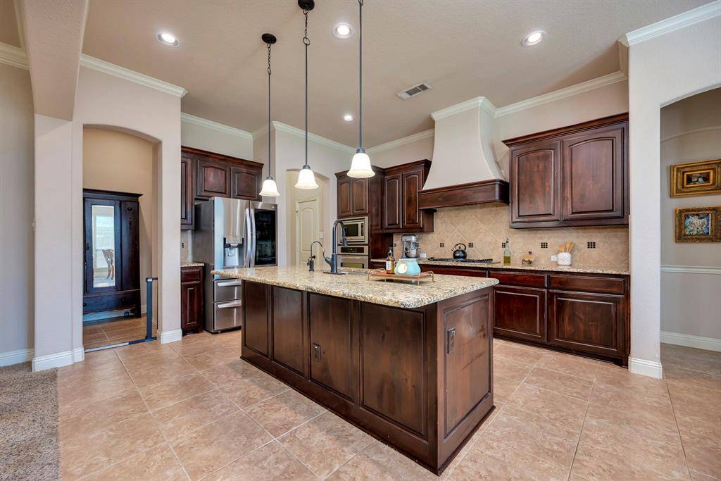 Burleson, TX 76028,129 Mckinley Drive