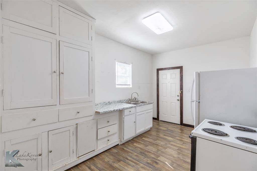 Hamlin, TX 79520,344 SW Avenue A