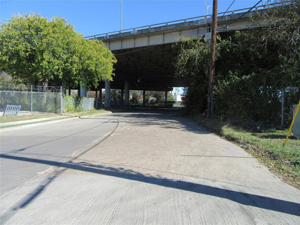 Dallas, TX 75215,2419 Logan Street