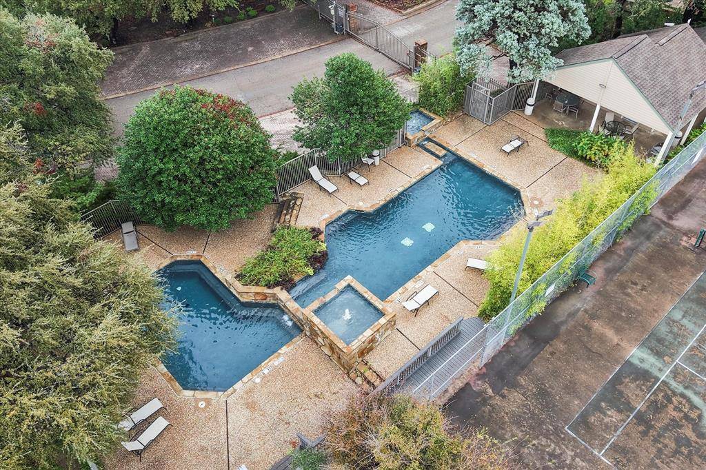 Dallas, TX 75254,5565 Preston Oaks Road #262