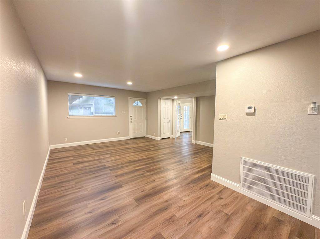 Dallas, TX 75219,4206 Hawthorne Avenue #105