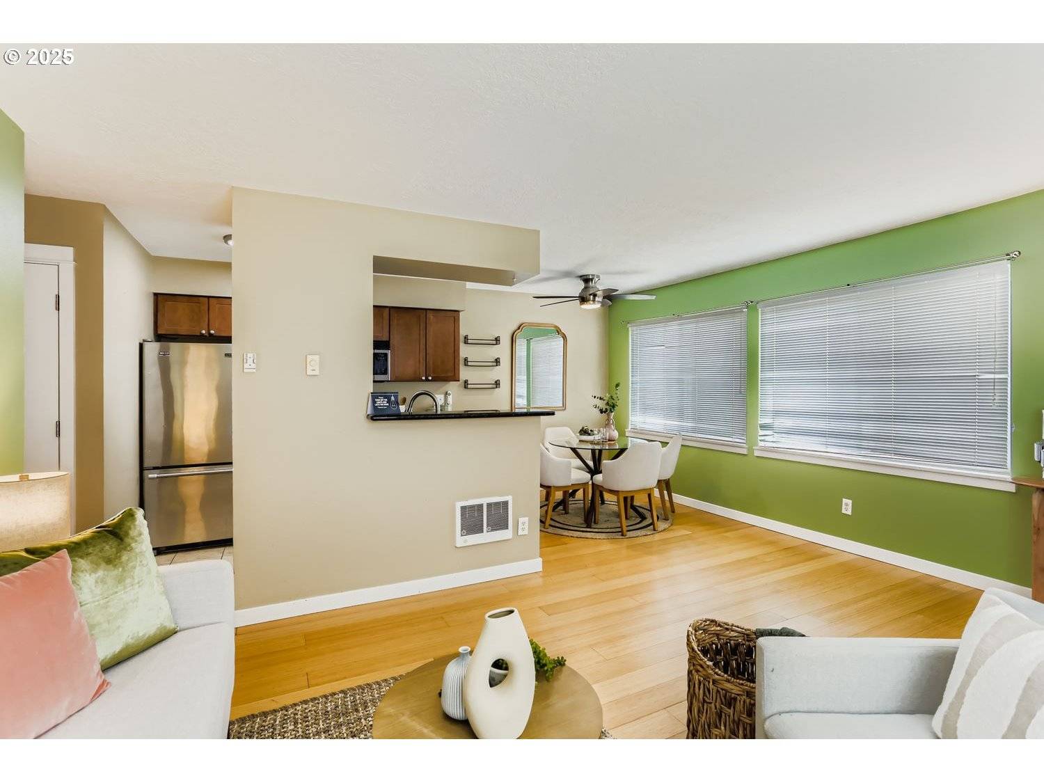 Portland, OR 97214,3866 SE TAYLOR ST #202