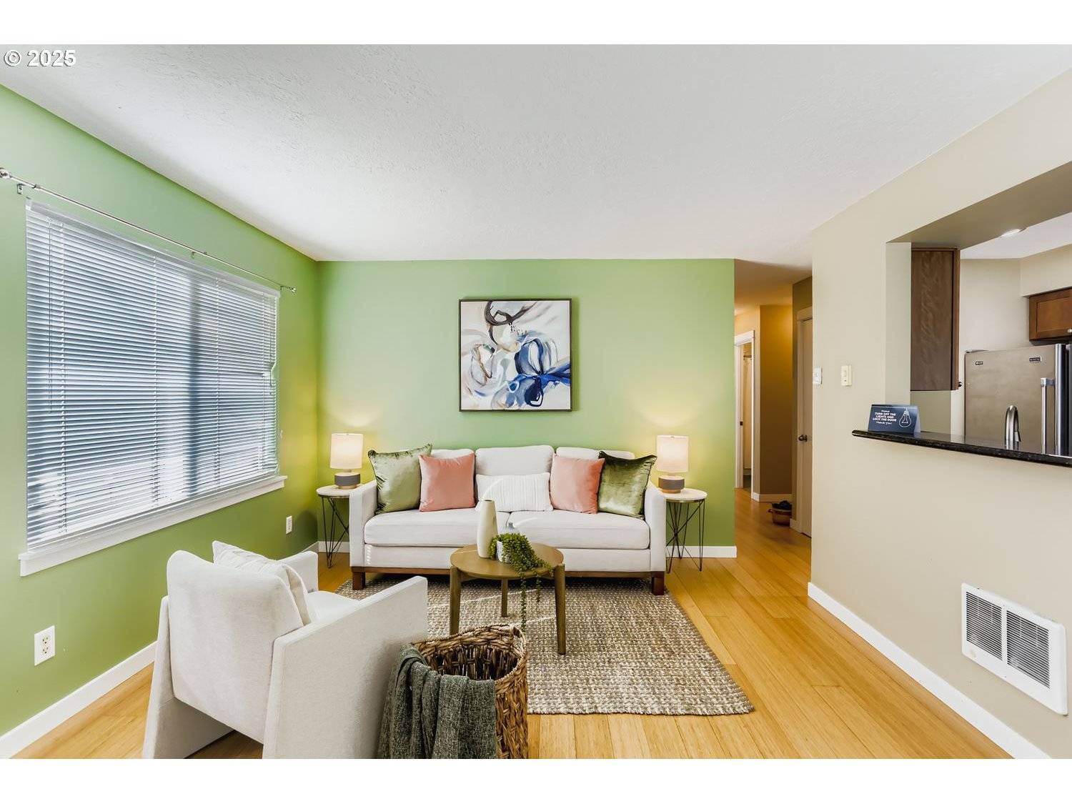 Portland, OR 97214,3866 SE TAYLOR ST #202