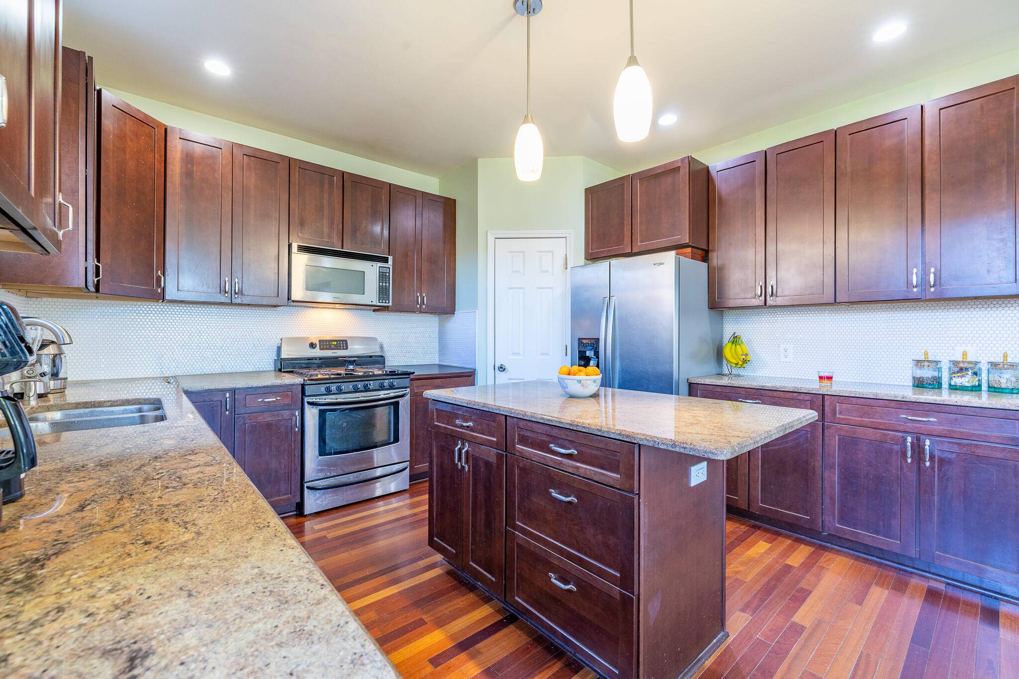 South Lyon, MI 48178,404 Stryker ST