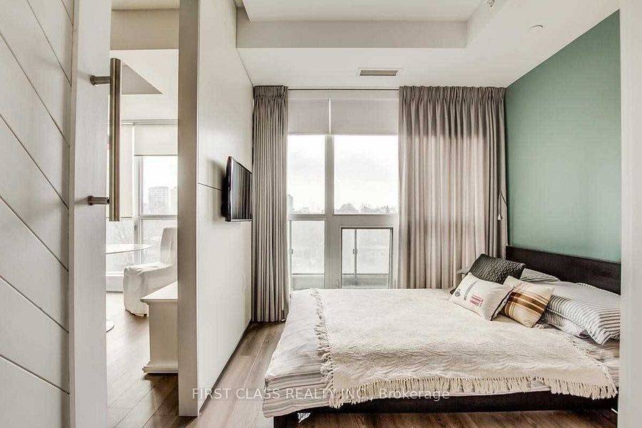 Toronto C03, ON M5P 0A3,60 Berwick AVE #606