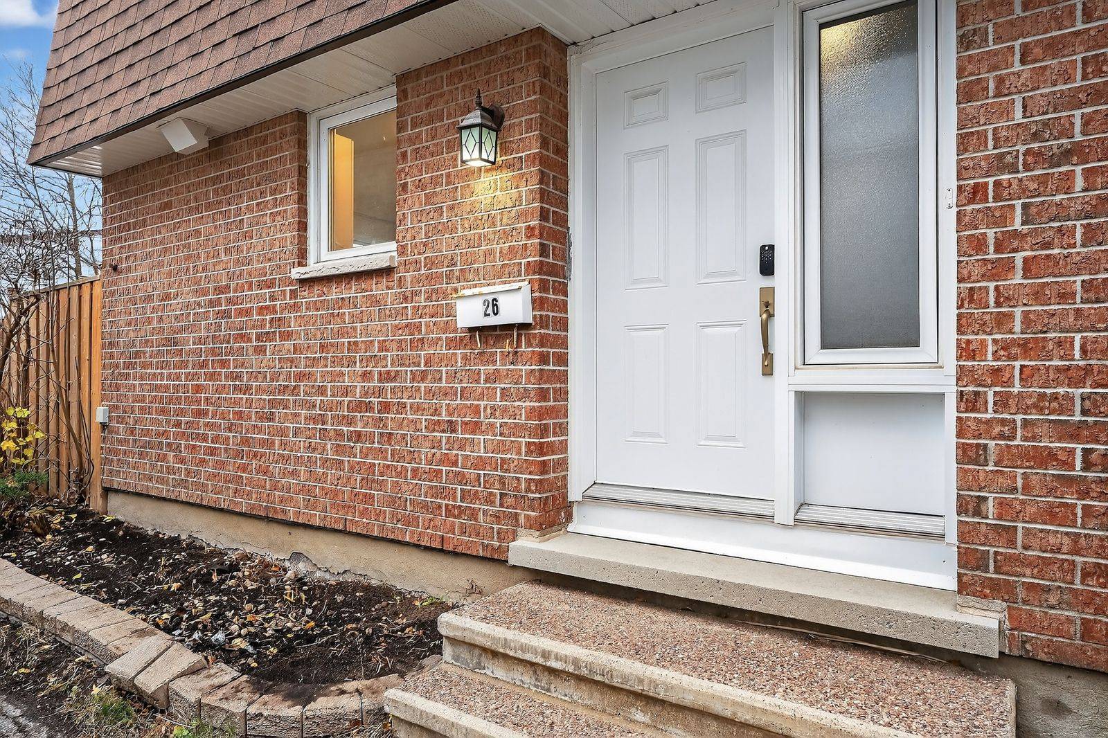 Beacon Hill North - South And Area, ON K1J 7T5,837 EASTVALE DR #26