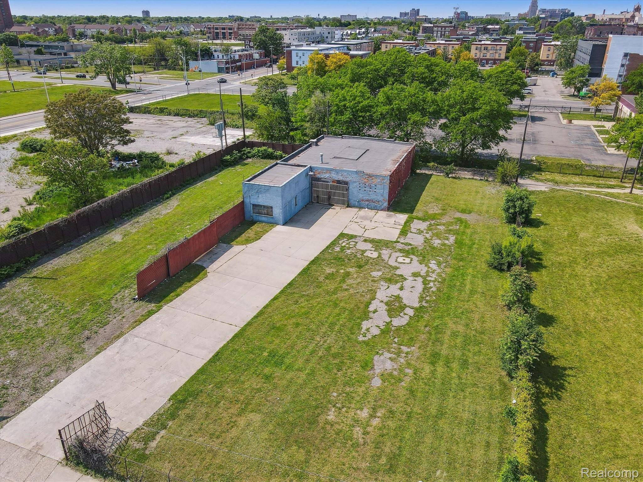 Detroit, MI 48201,666 Peterboro ST