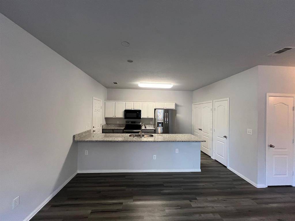 Lewisville, TX 75067,746 Carroll Lane