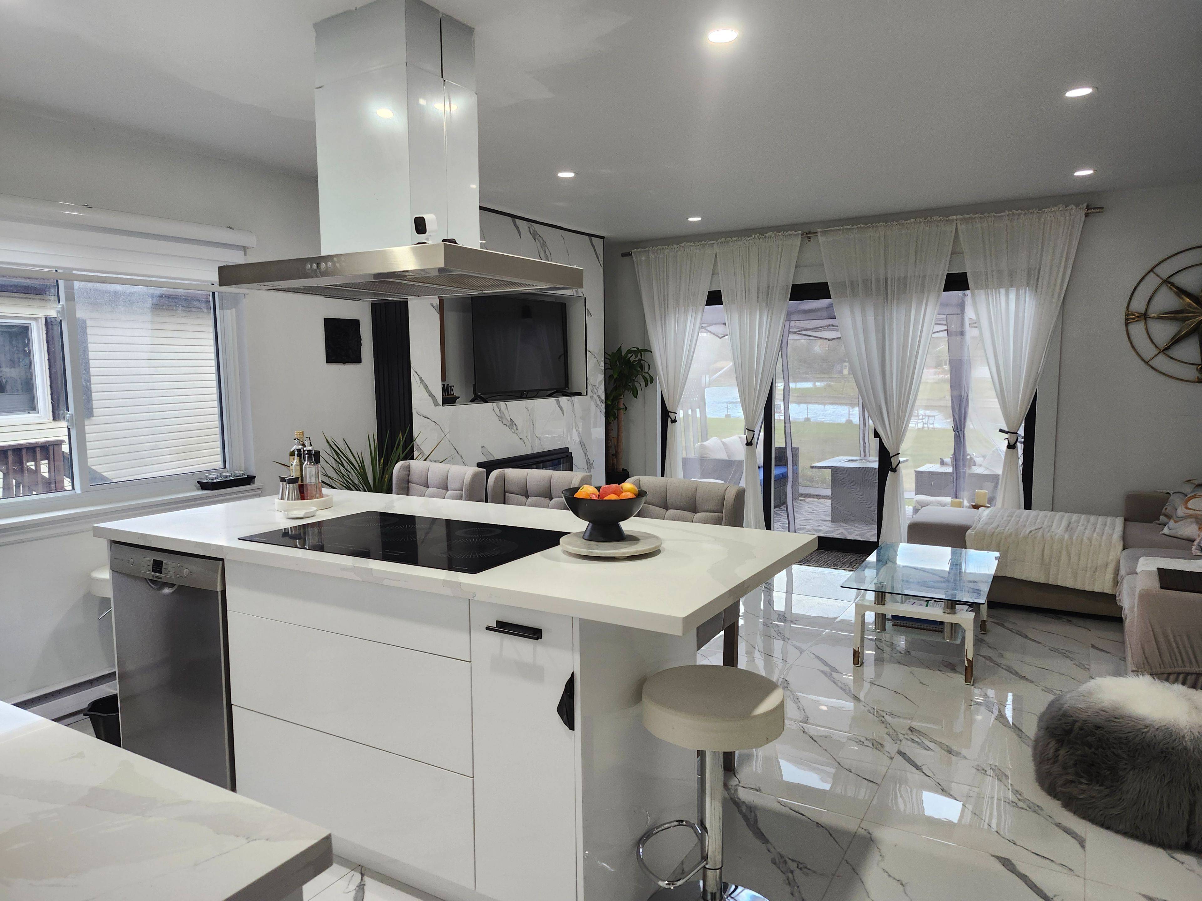 Ramara, ON L0K 1B0,70 Laguna Pkwy #12