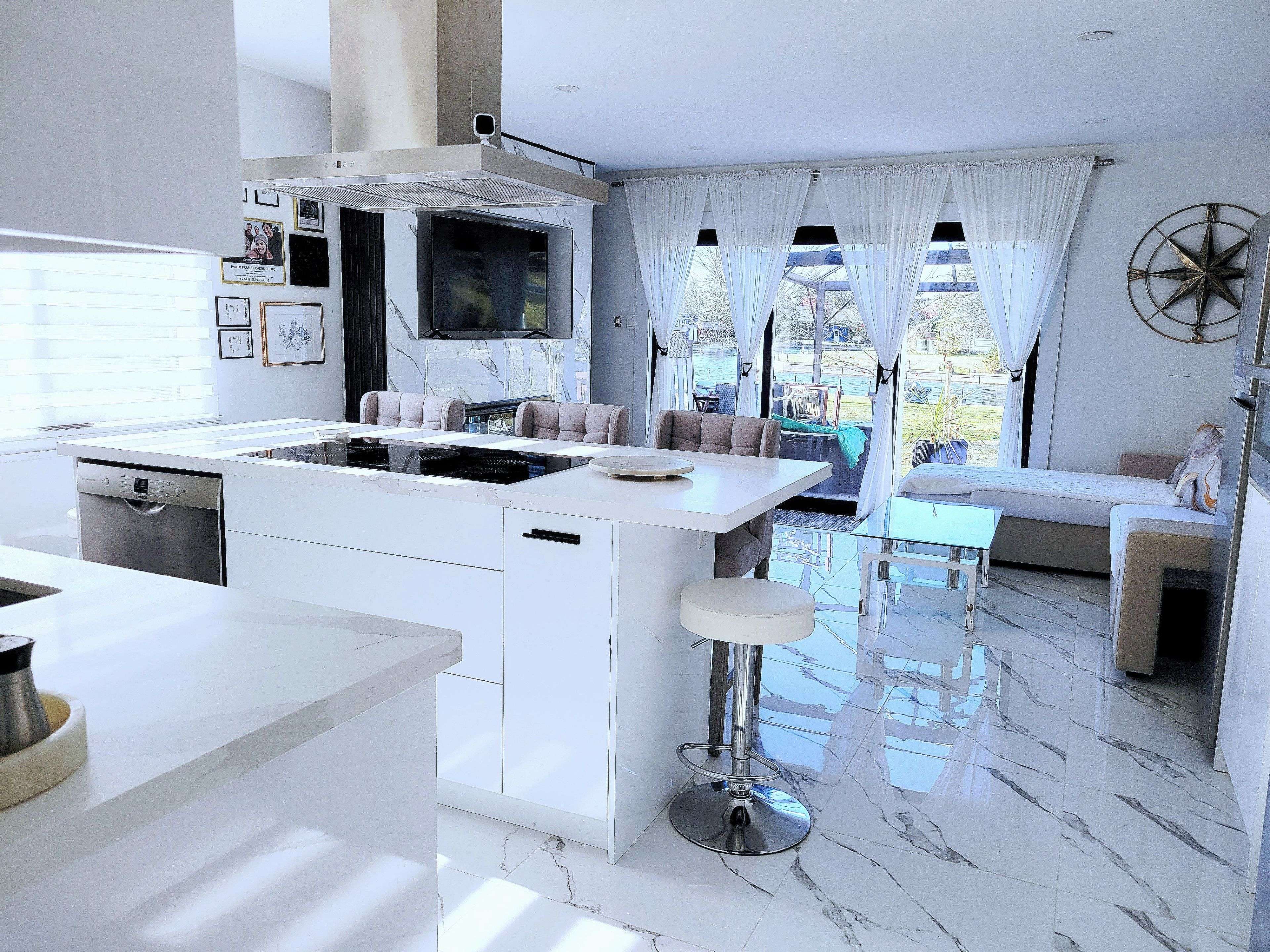 Ramara, ON L0K 1B0,70 Laguna Pkwy #12