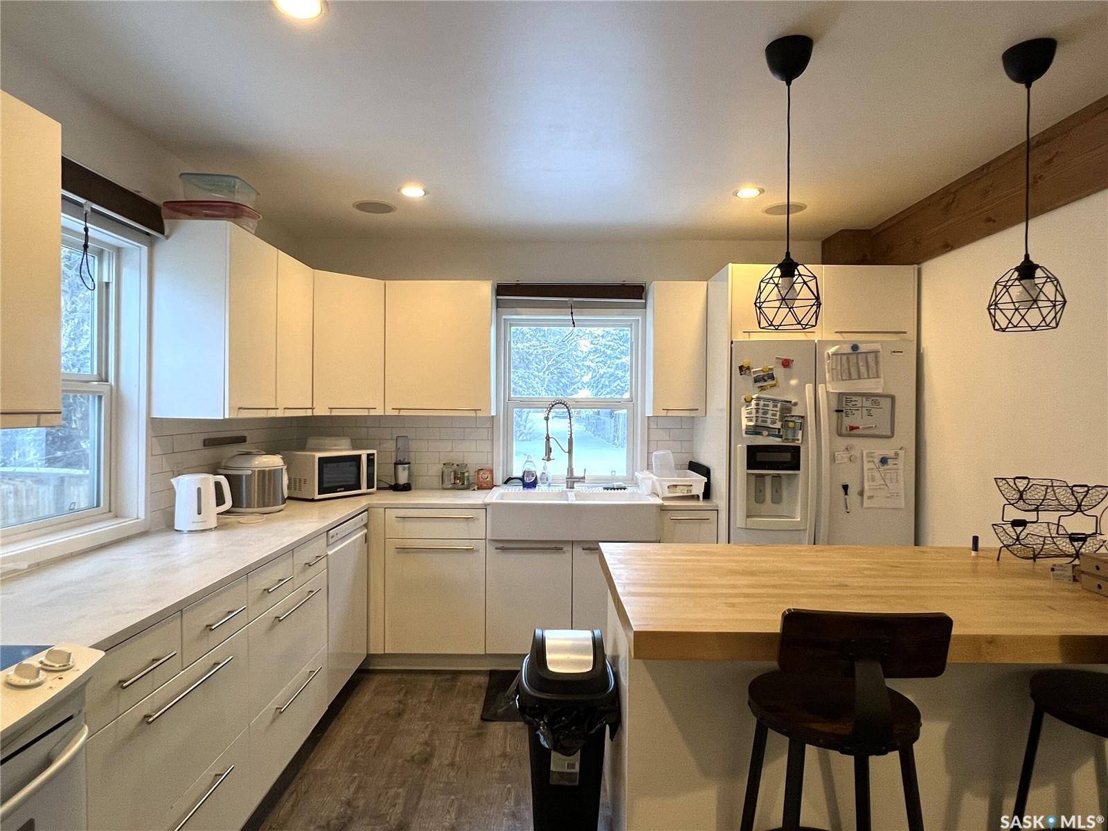 Meadow Lake, SK S9X 1C8,415 3rd STREET W