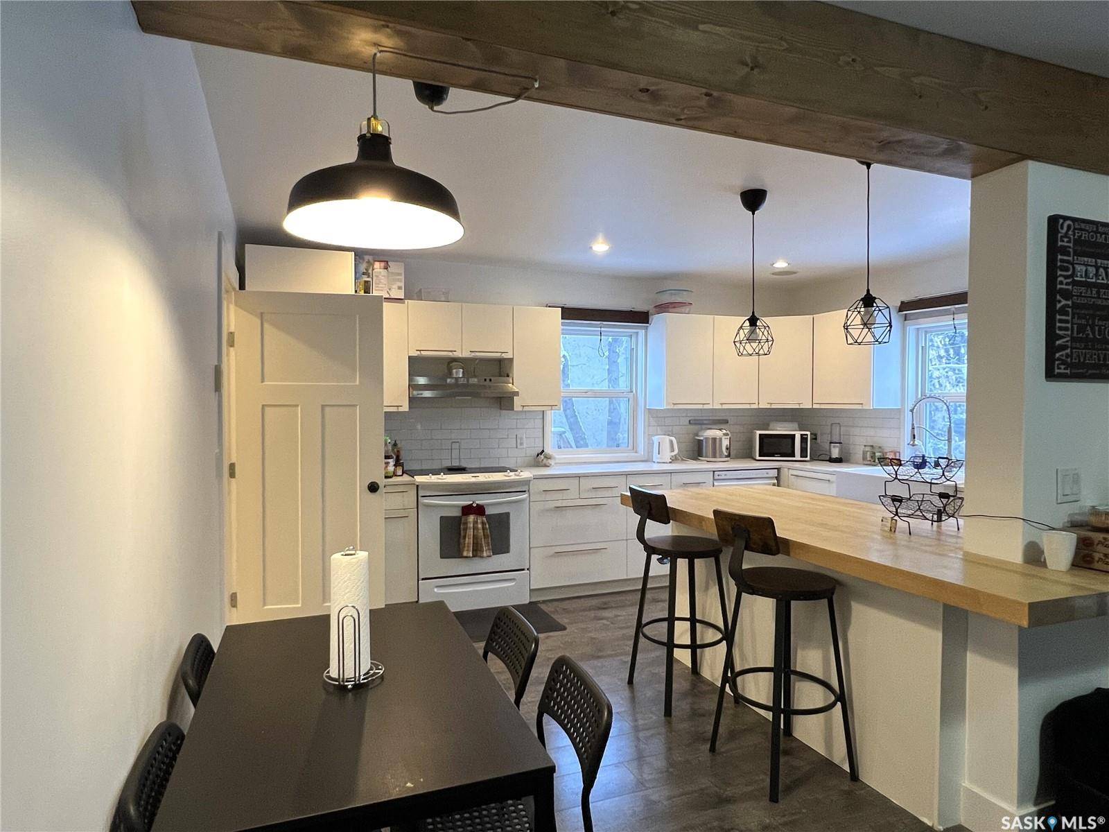 Meadow Lake, SK S9X 1C8,415 3rd STREET W