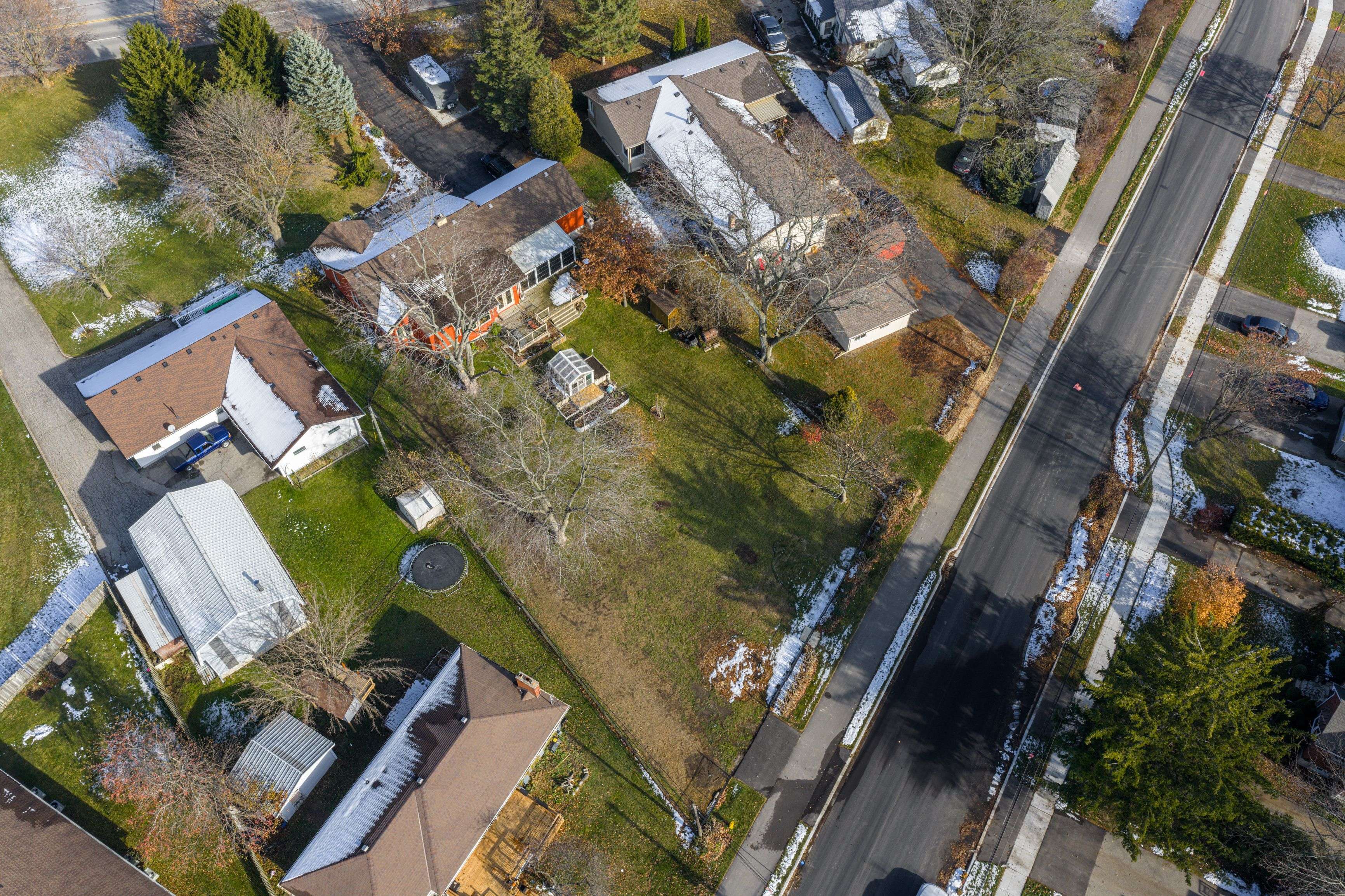 Aylmer, ON N5H 1S8,209 Elk ST