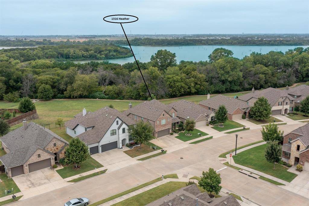 Little Elm, TX 75068,1316 Heather Lane