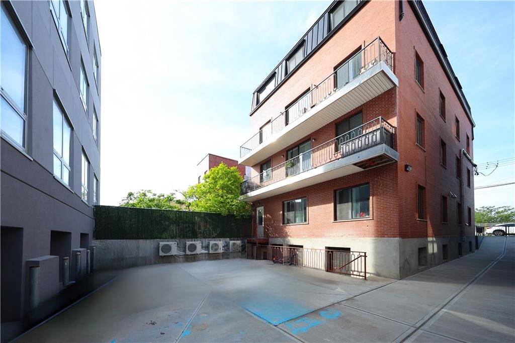 Brooklyn, NY 11219,1058 62nd ST