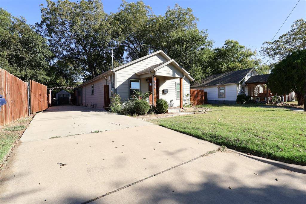 Mckinney, TX 75069,605 E Graham Street
