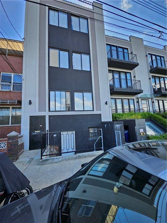 Brooklyn, NY 11219,1068 62nd ST