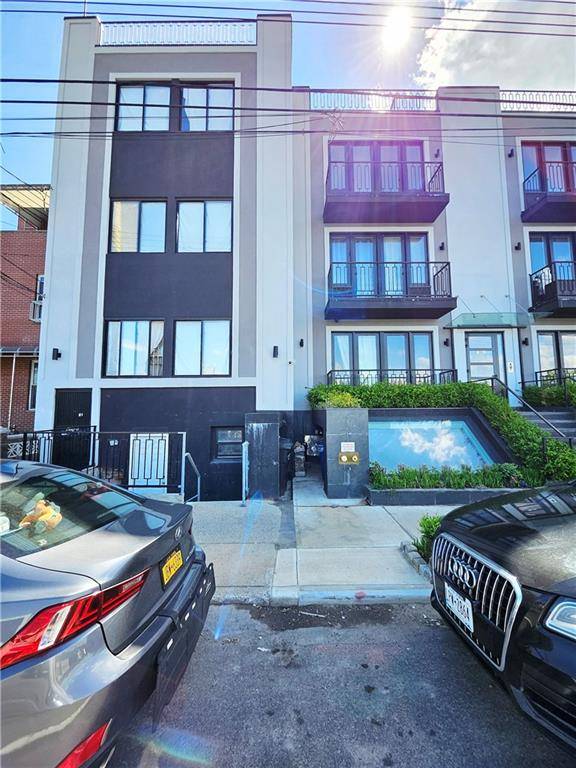 Brooklyn, NY 11219,1068 62nd ST