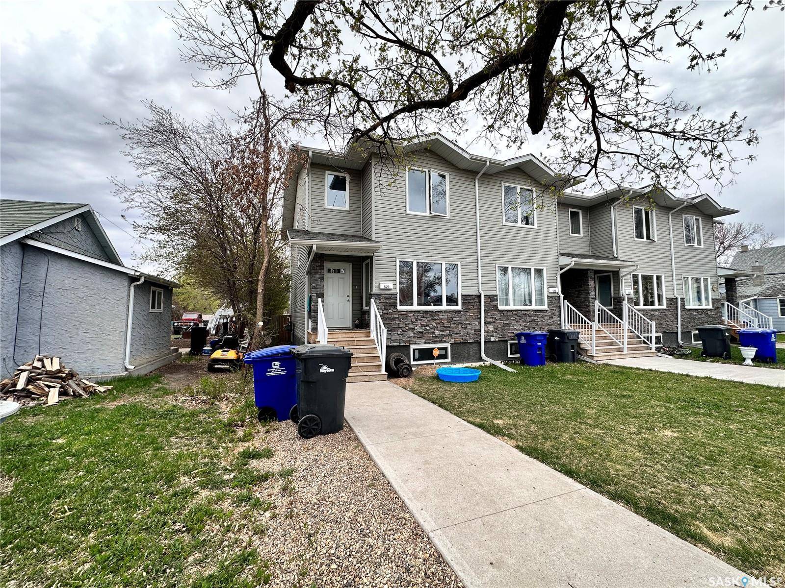 Weyburn, SK S4H 1R7,527 Alexandra STREET