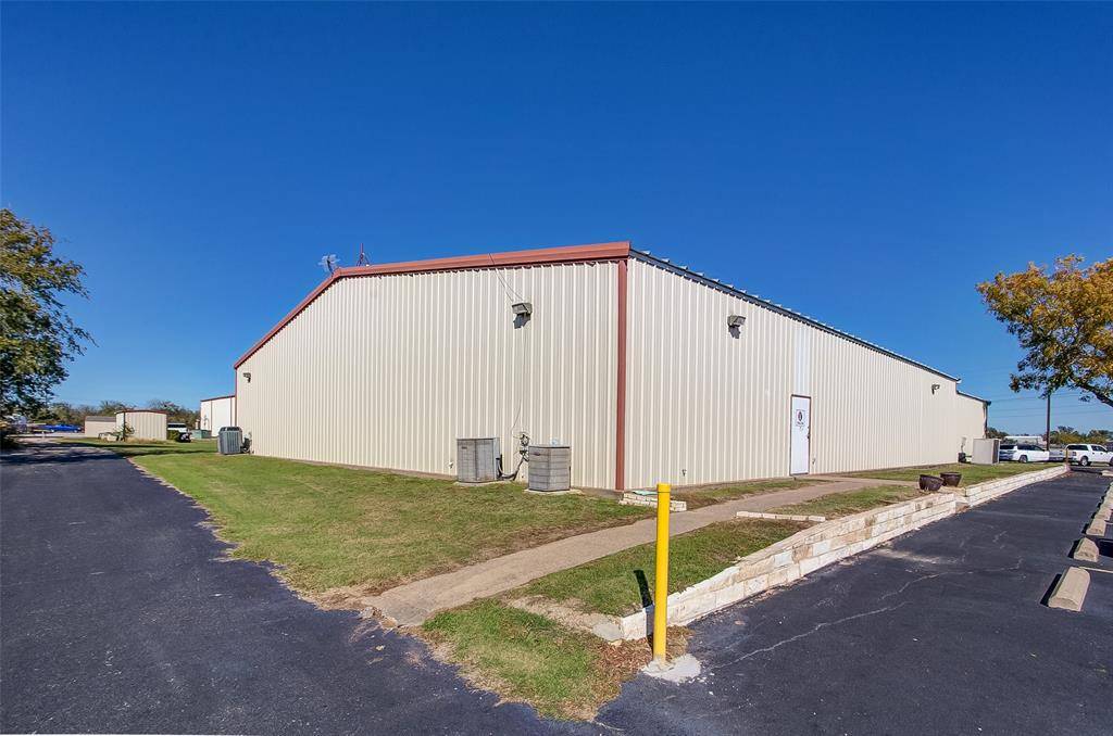 Granbury, TX 76049,2420 Bob White Drive