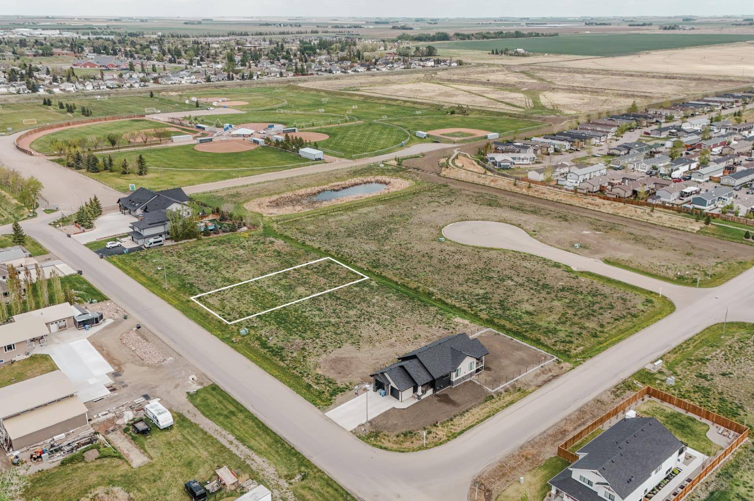 Coaldale, AB T1M 0E7,3017 13 ST