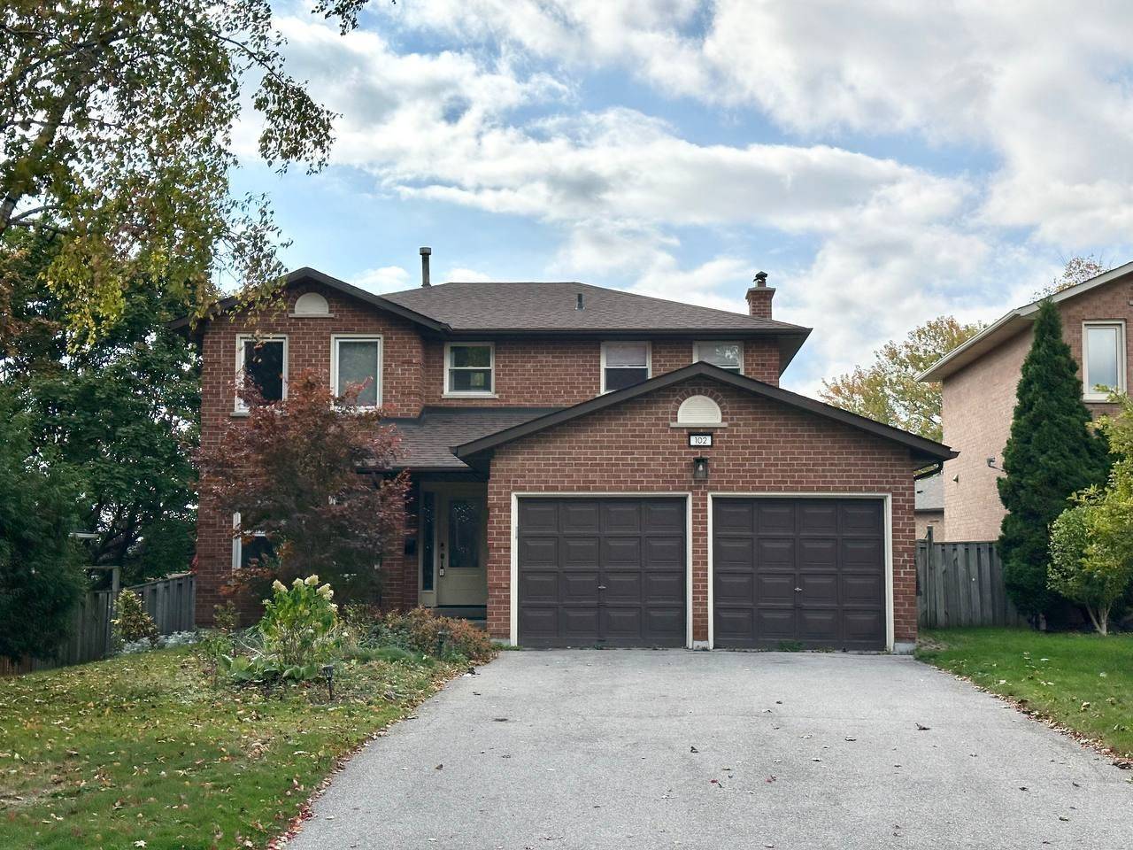 Newmarket, ON L3Y 3G3,102 Hazelwood DR