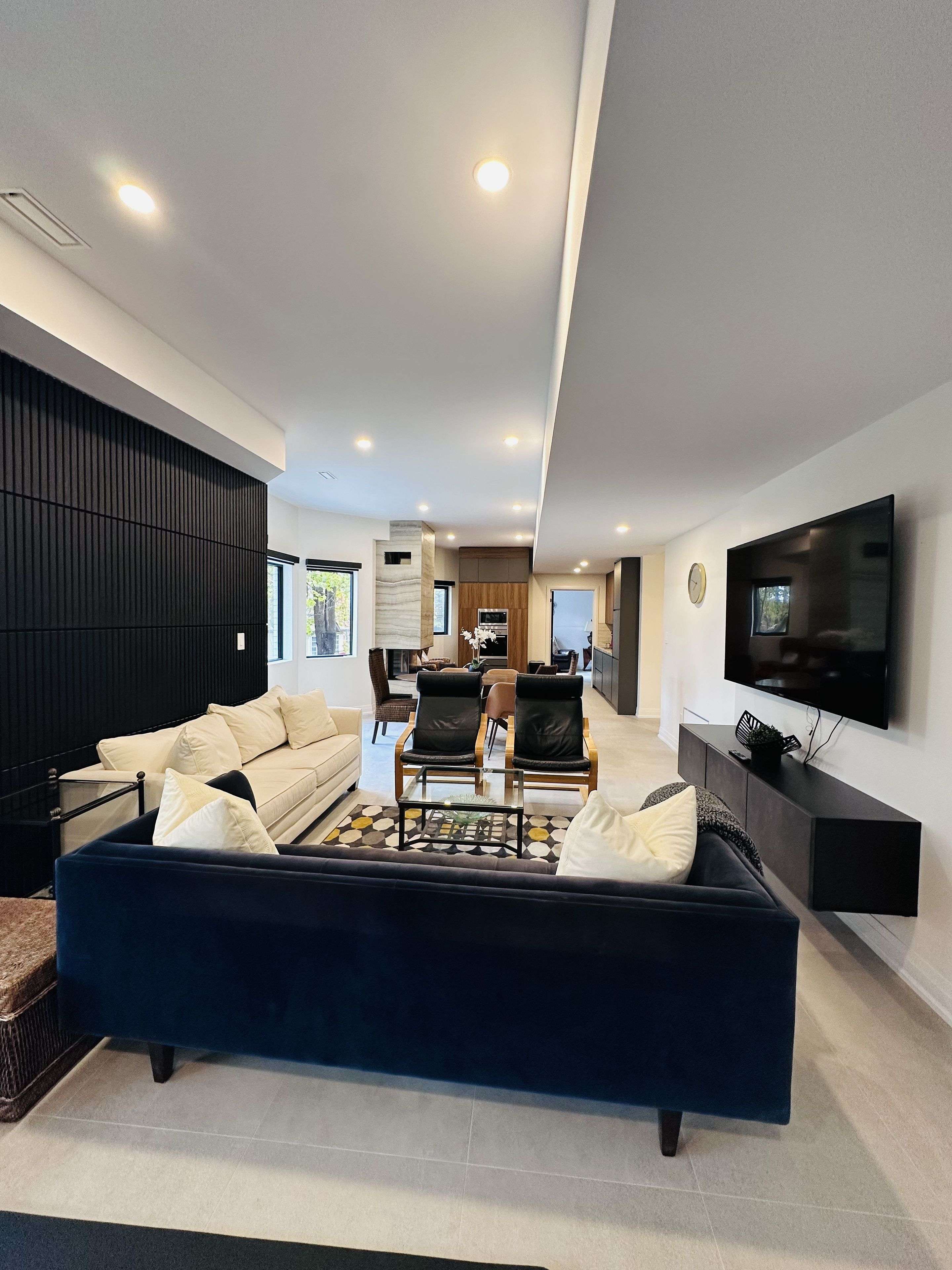 Springwater, ON L9X 0J4,4B Pierce CT