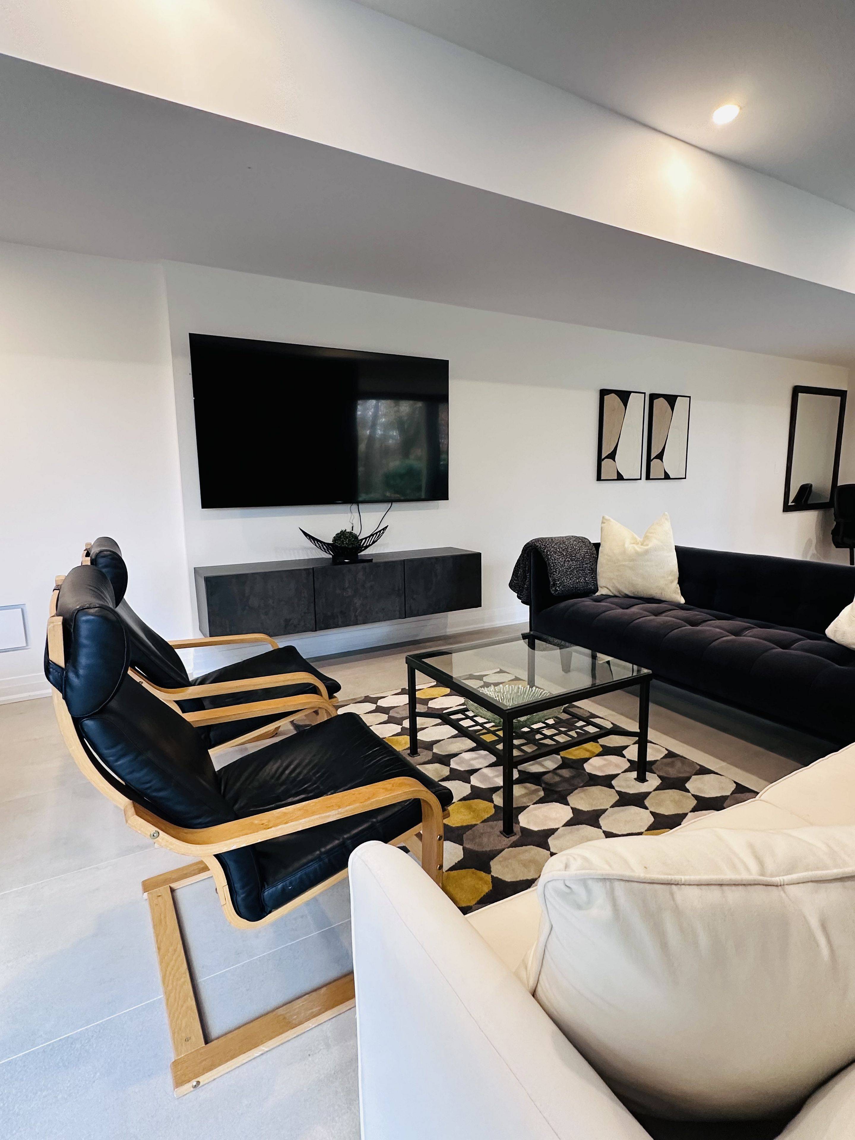 Springwater, ON L9X 0J4,4B Pierce CT