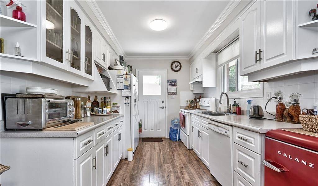 Oakville, ON L6H 1W8,1203 SIXTH Line