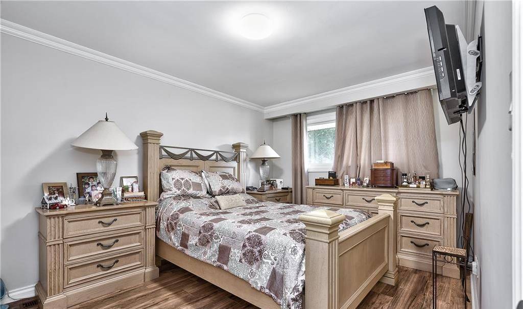 Oakville, ON L6H 1W8,1203 SIXTH Line