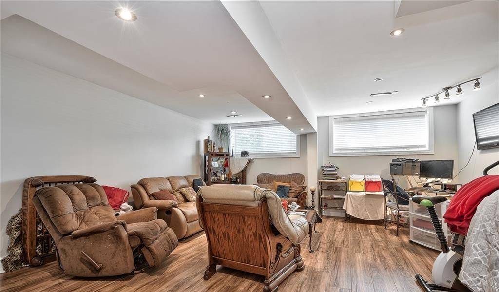 Oakville, ON L6H 1W8,1203 SIXTH Line