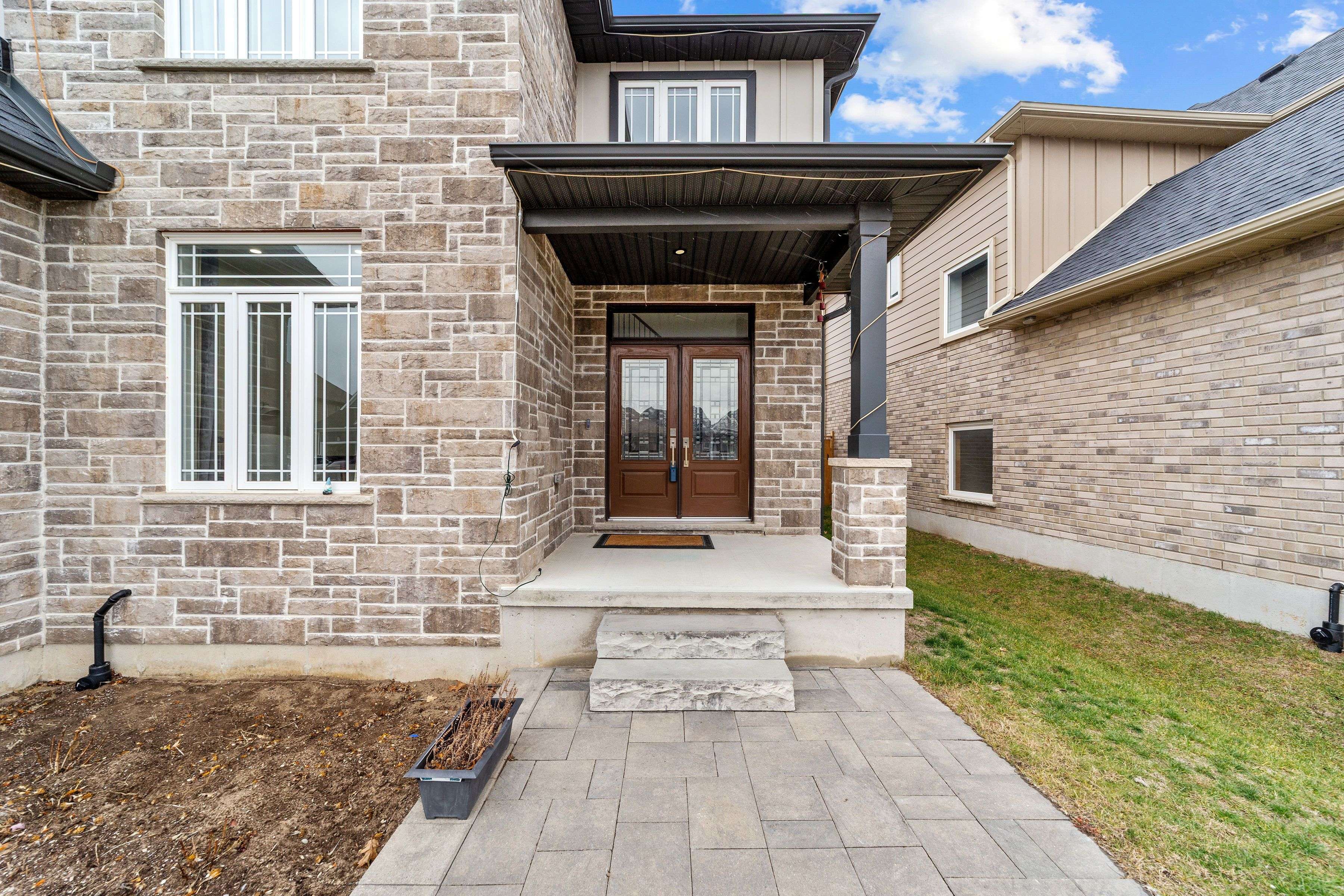 Thames Centre, ON N0L 1G2,222 Boardwalk WAY