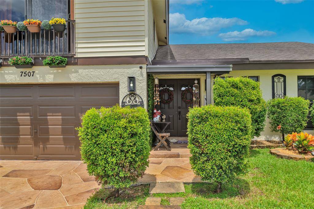 North Lauderdale, FL 33068,7507 SW 4CT