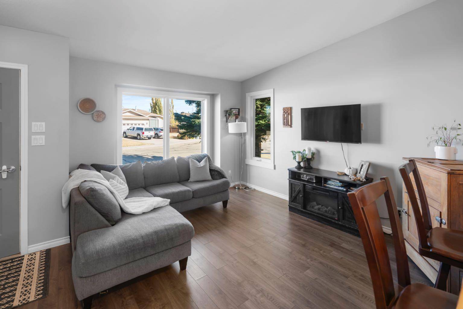 Camrose, AB T4V 4M2,5306 66 ST