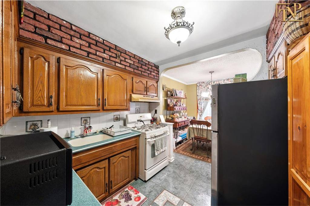 Brooklyn, NY 11234,1226 East 51st ST