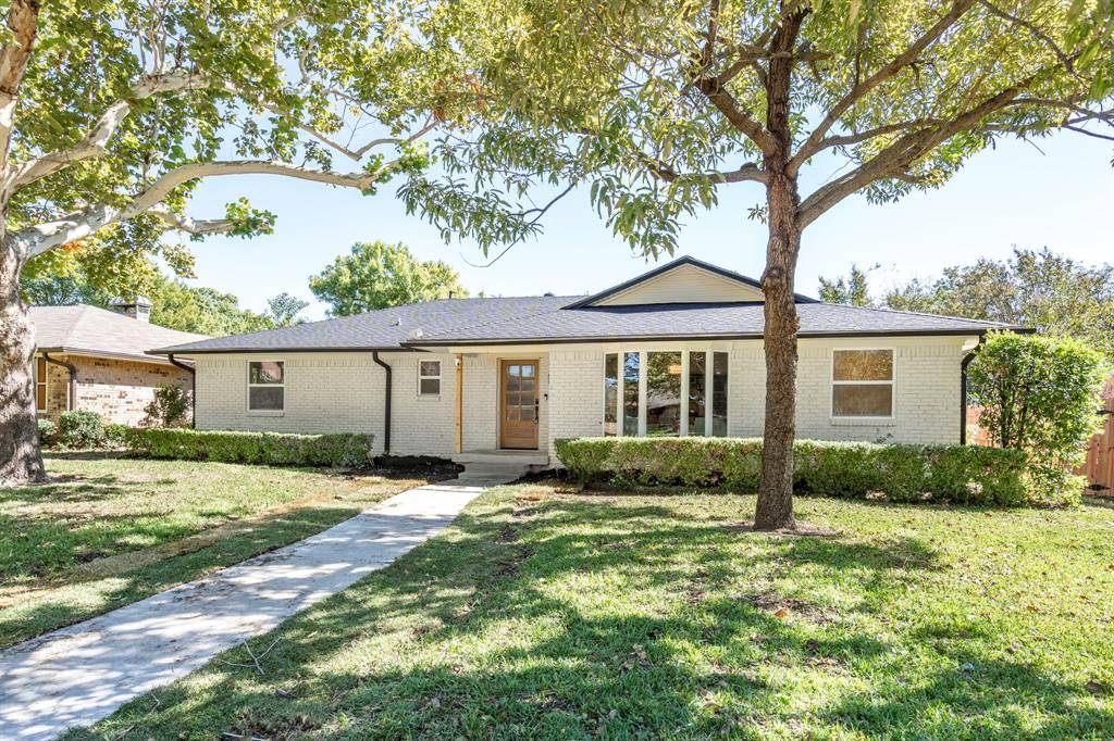 Dallas, TX 75227,5118 Breakwood Drive