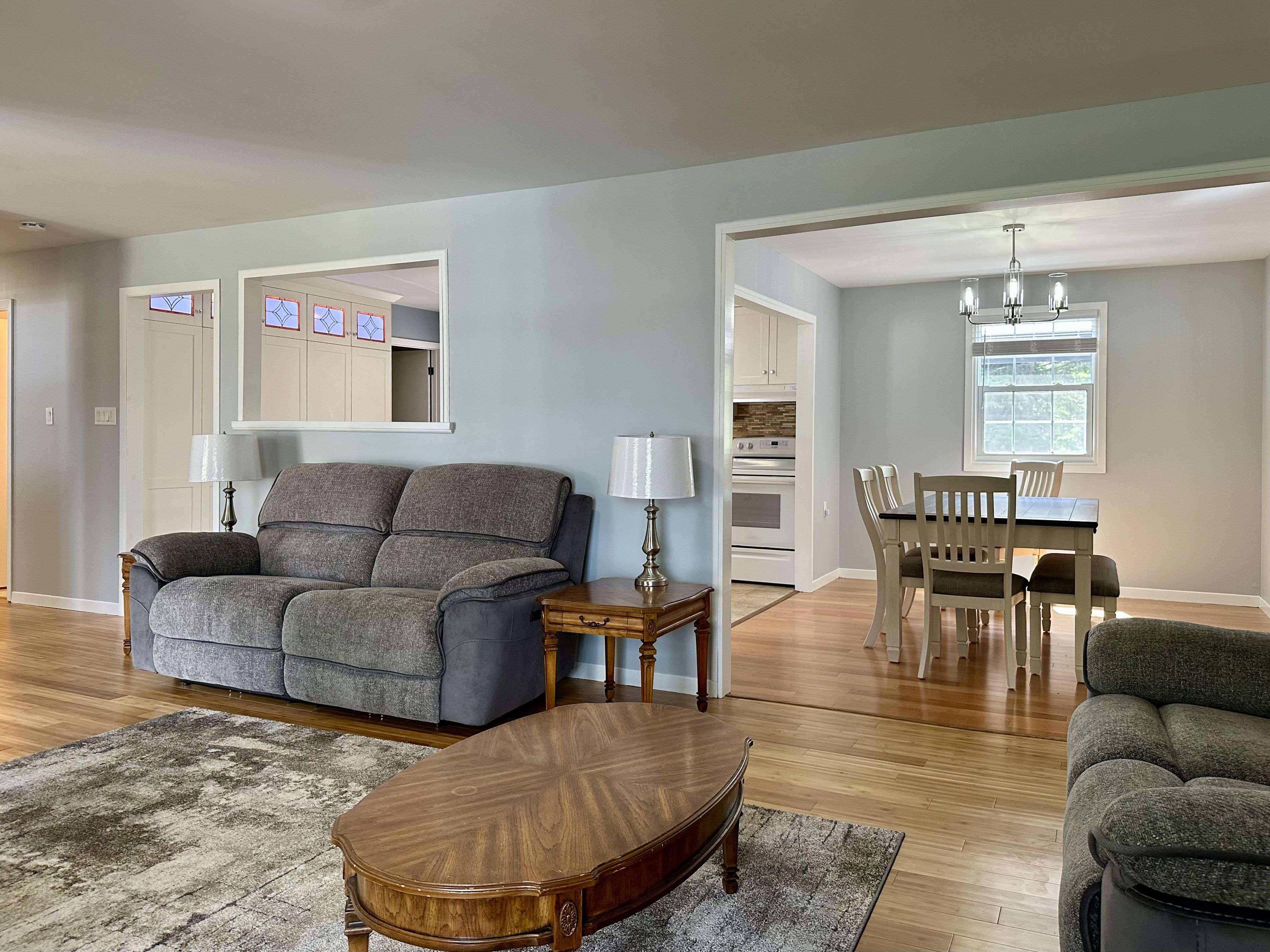 Clearview, ON L0M 1S0,207 Christopher ST