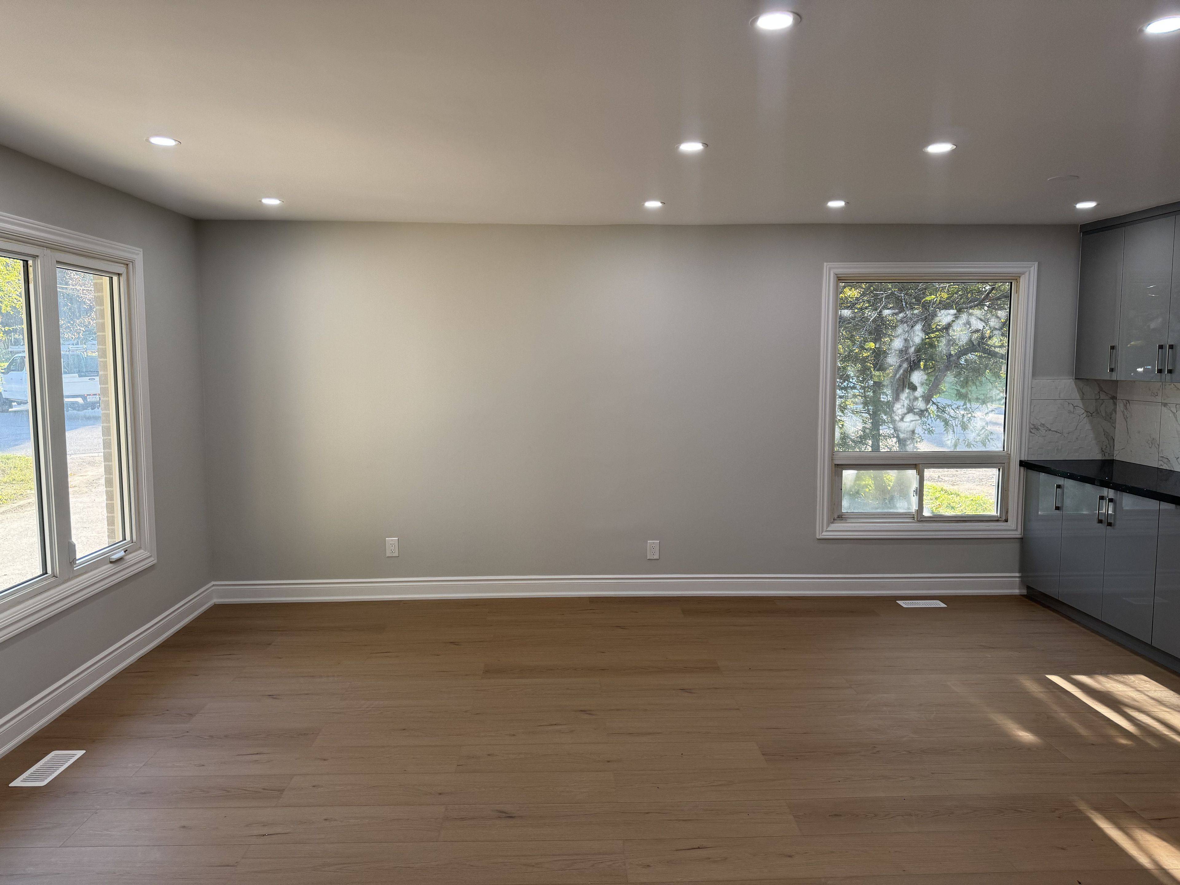 Barrie, ON L4N 3Y1,41 Maclaren AVE