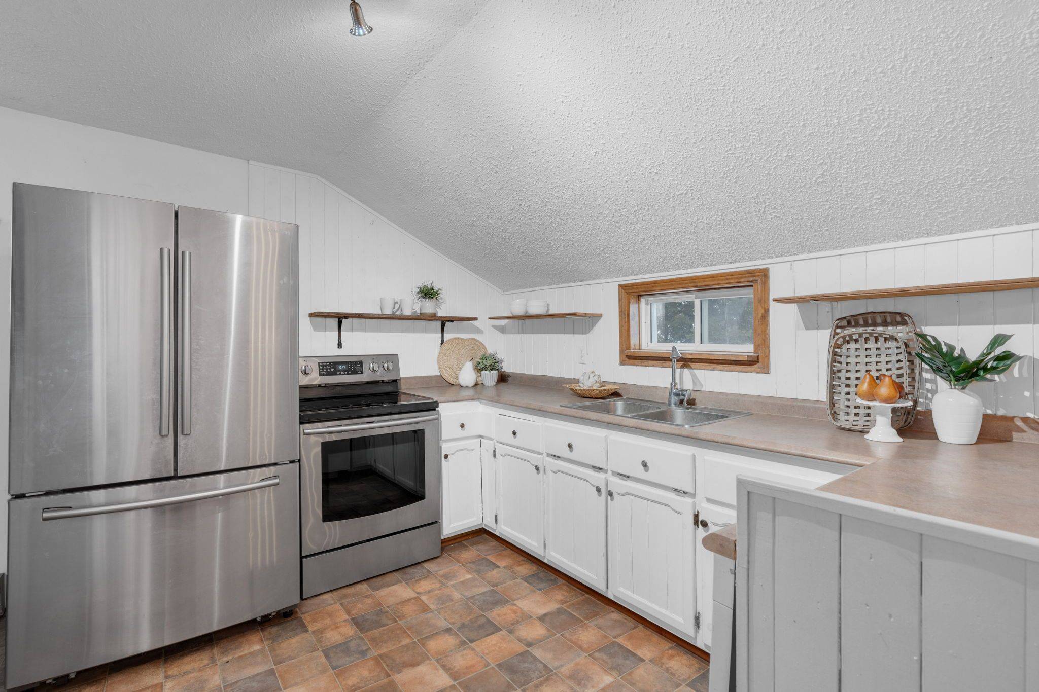 Clearview, ON L0M 1S0,1424 Klondike Park RD