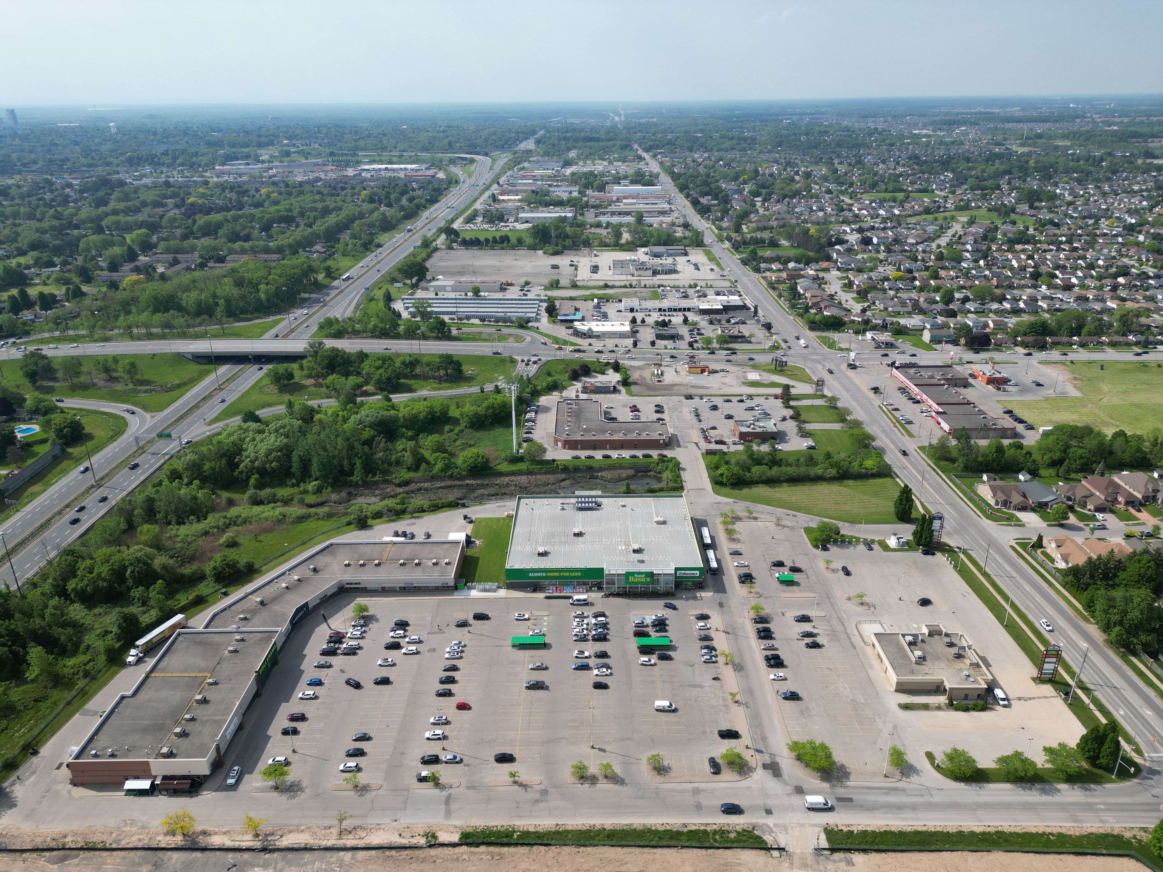 Niagara Falls, ON L2H 3C8,3770 Montrose RD #6