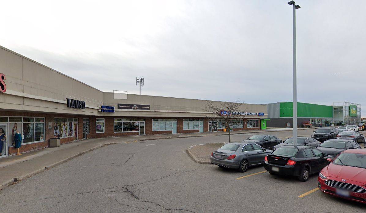 Niagara Falls, ON L2H 3C8,3770 Montrose RD #6