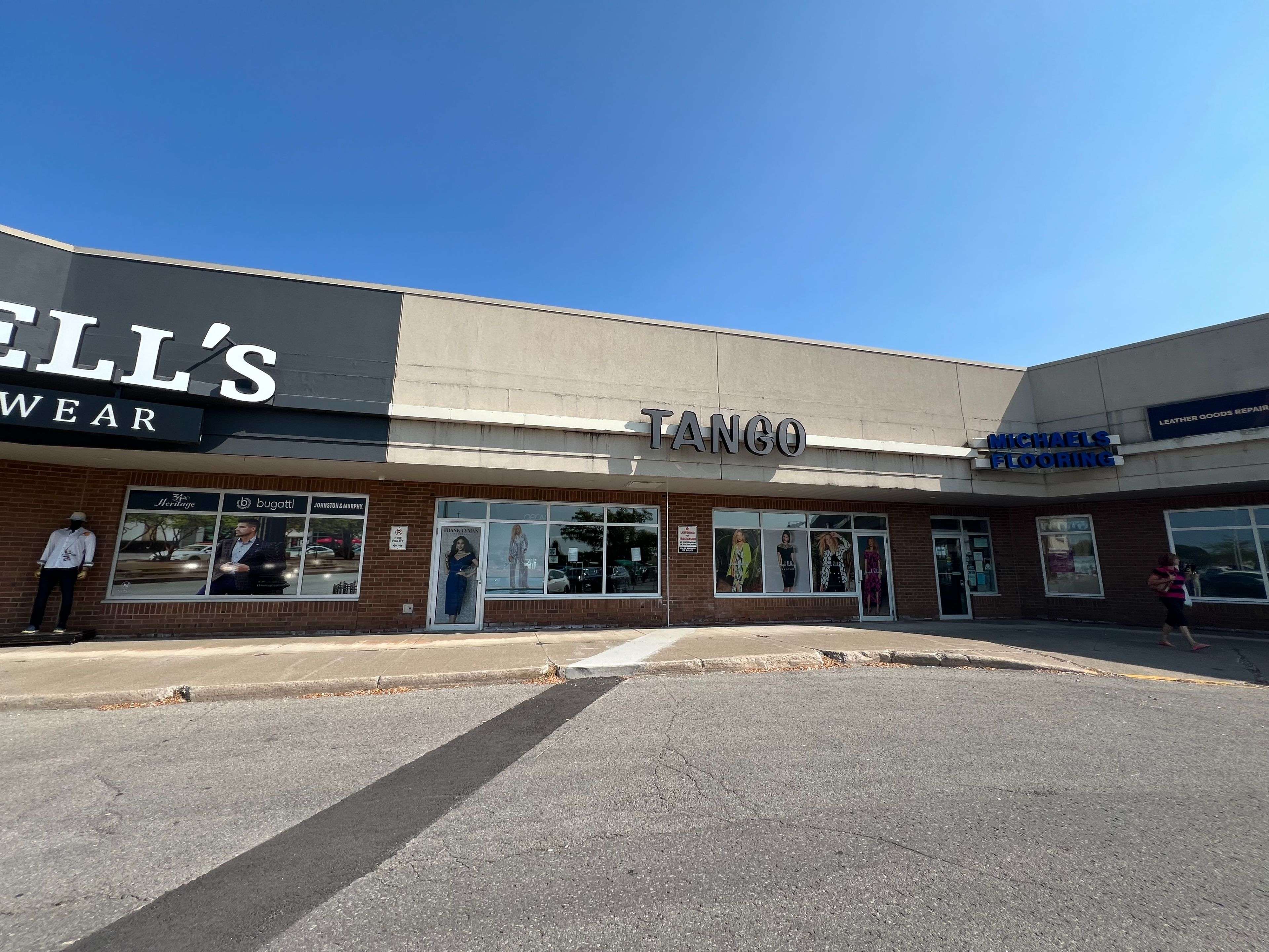 Niagara Falls, ON L2H 3C8,3770 Montrose RD #8-9