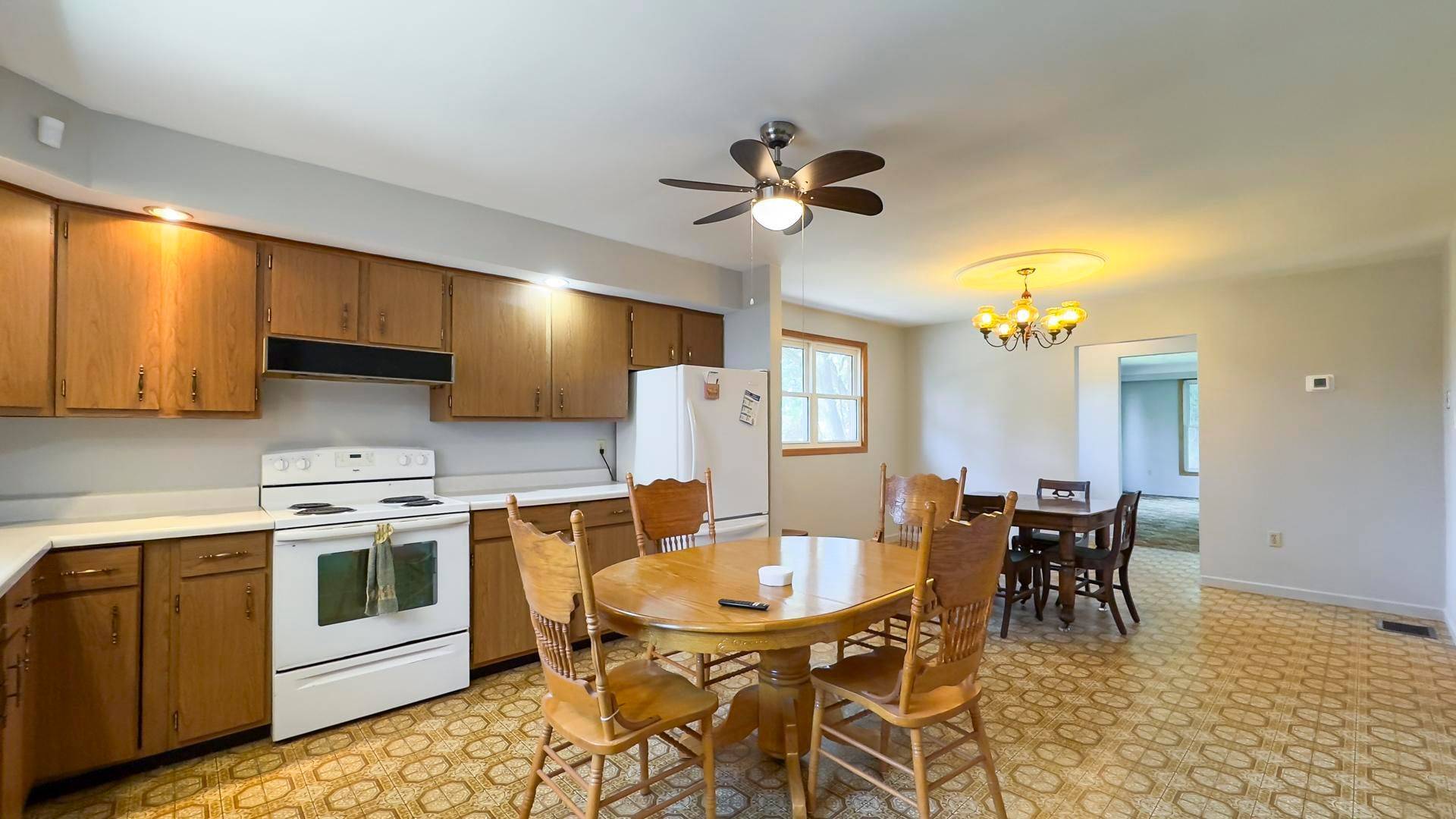 Central Huron, ON N0M 1L0,77850 Tipperary Line