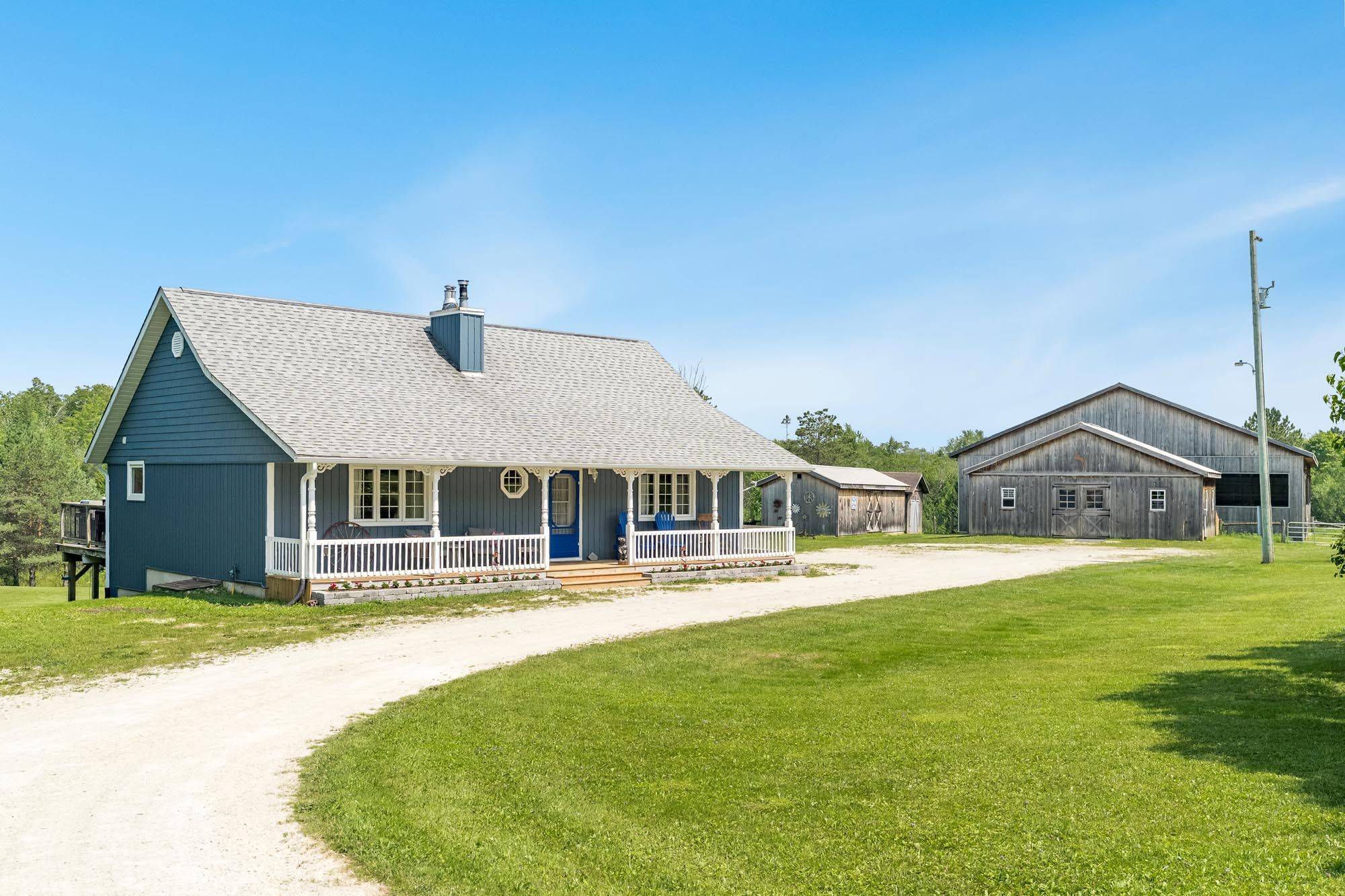 West Grey, ON N0C 1H0,735519 West Back Line